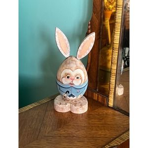 Vintage Wooden Egg-Shaped Easter Rabbit Bunny Easter Best Outfit